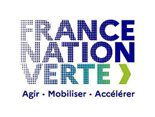 Logo de France Nation Verte : avec les mots "agir", "mobiliser" et "accélerer" comme slogan. La typographie est bleu, avec un dégradé en vert.